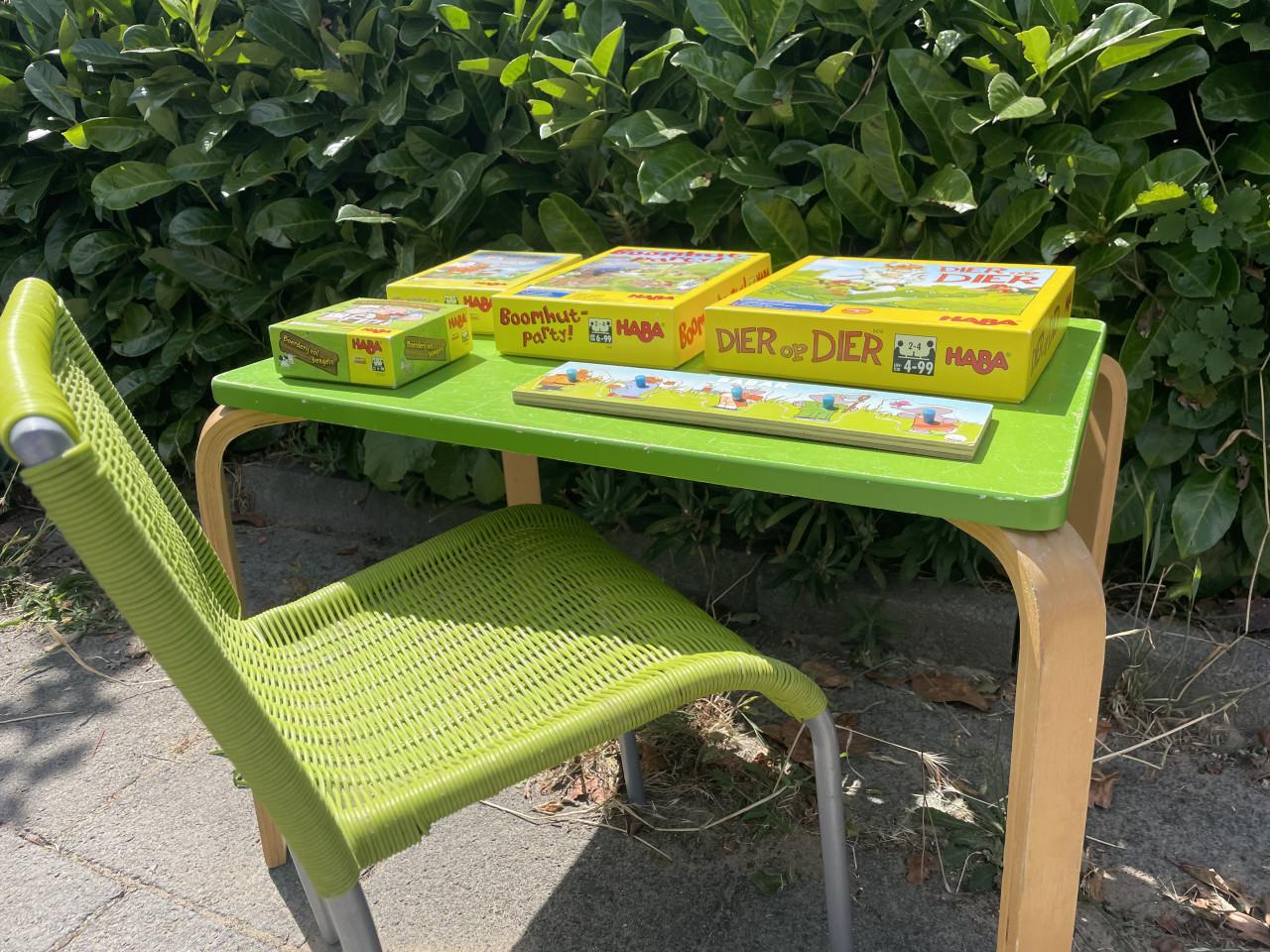 ZGAN Tafel met bijbehorende Stoel in Groen IZGS!!