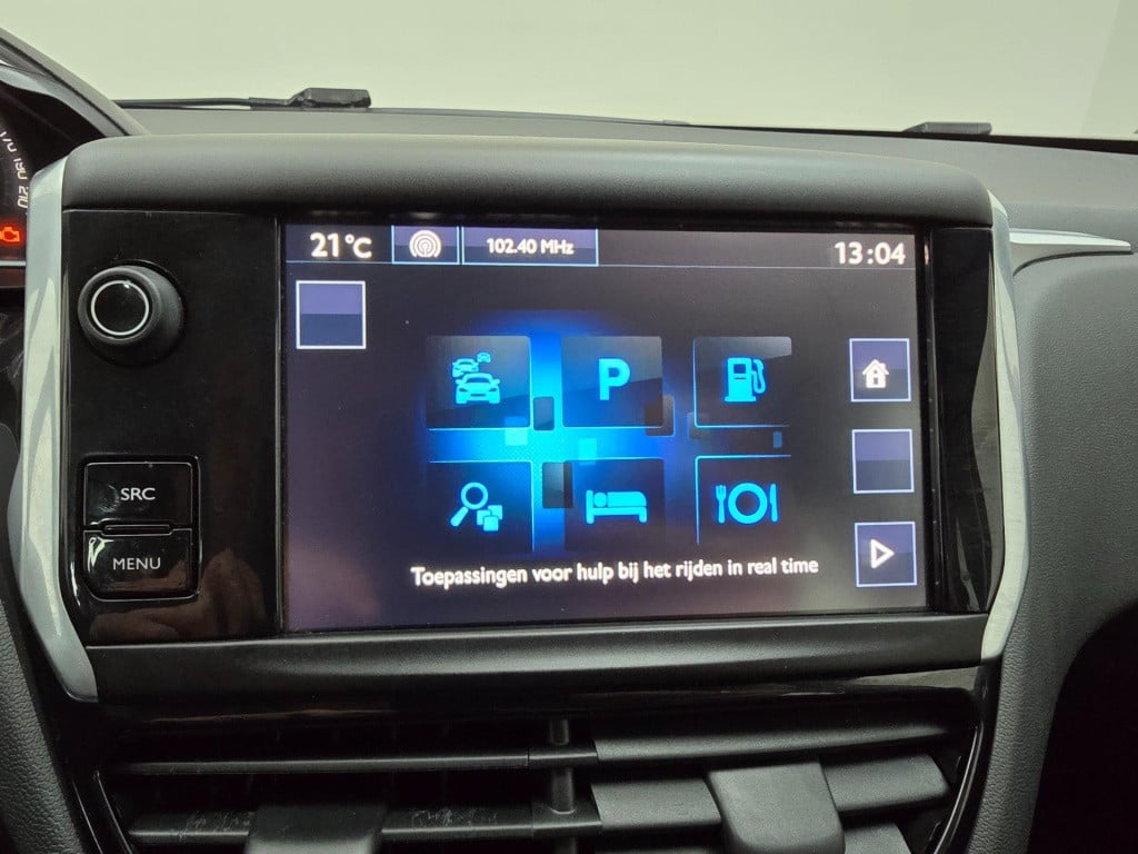 Peugeot 208 occasion met cruisecontrol en veel ruimte ook achterin | tweede