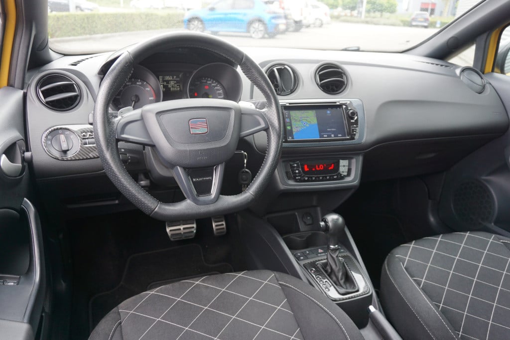 Seat Ibiza sc 1.4 tsi cupra automaat - climate / navi / carplay / pano / ca
