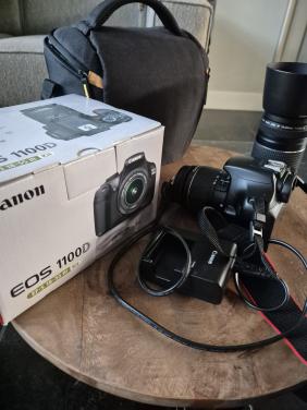 Canon EOS 1100D + extra lens en tas