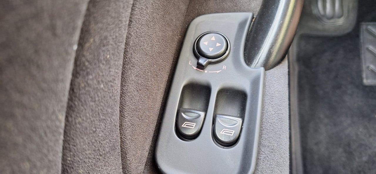 Alfa Romeo 147 2.0 ts 3 deurs, airconditioning,cruisecontrol