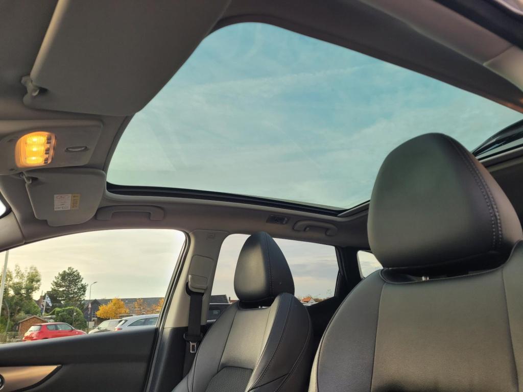Nissan Qashqai 1.2 tekna automaat panoramadak 360 camera navi. leder. led.