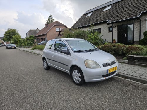 Toyota yaris 1.3