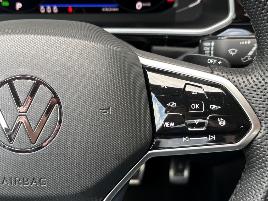 Volkswagen T-roc 1.5 tsi 150pk 7-dsg r-line black|camera| dodehoek|trekhaak