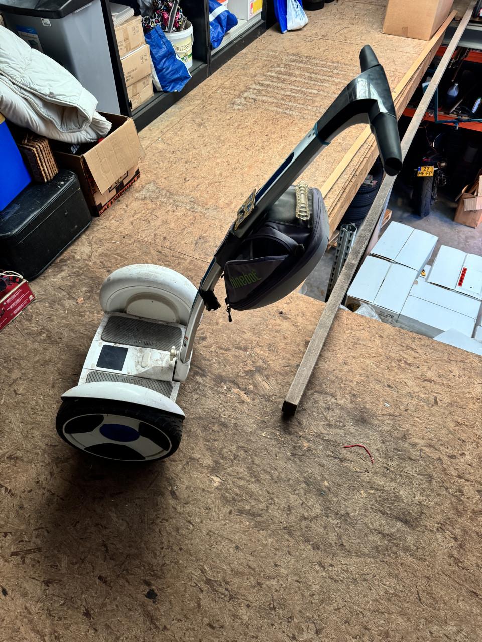 Ninebot met 2 defecte accu's