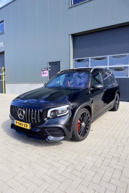 Mercedes-Benz GLB AMG 35 4MATIC Speedshift 2021| 306 PK | Full option |