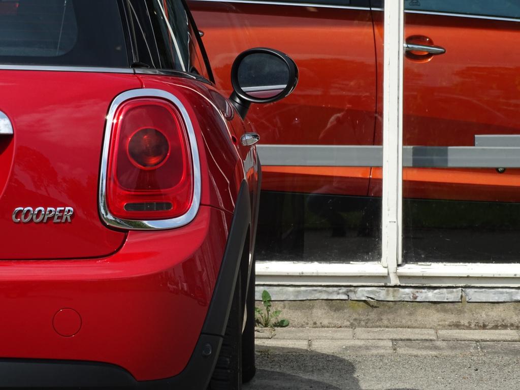 Mini Cooper mini 1.5 chili serious business | clima | bluetooth | cruise