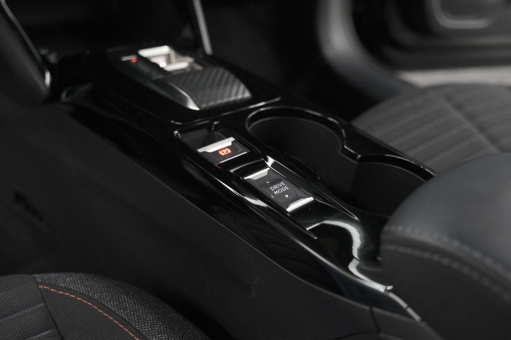Peugeot 208 ev active pack 50 kwh | apple carplay | parkeersensoren | navig