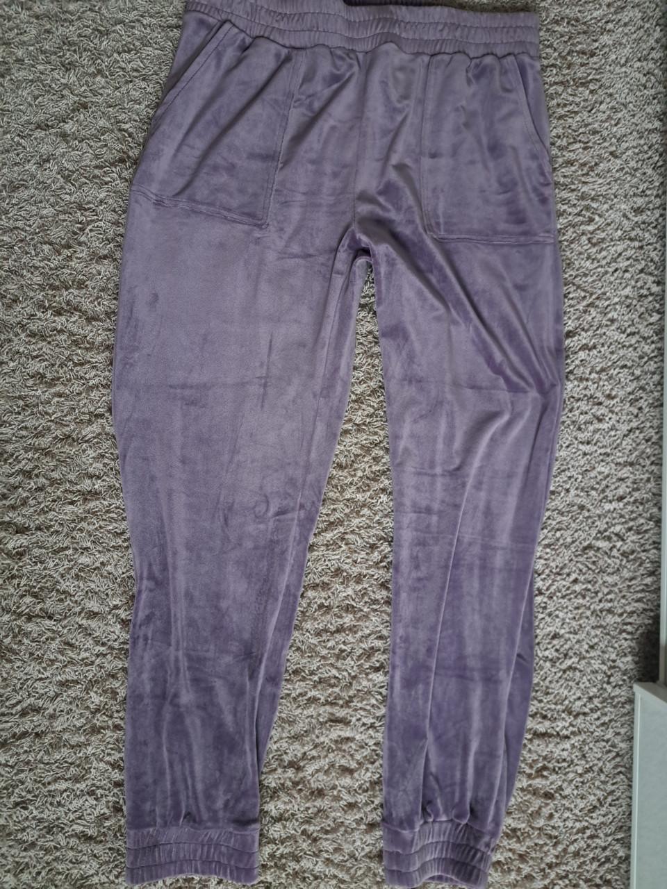 Dames broek  pyama of huis  of jogging van hunkemoller L