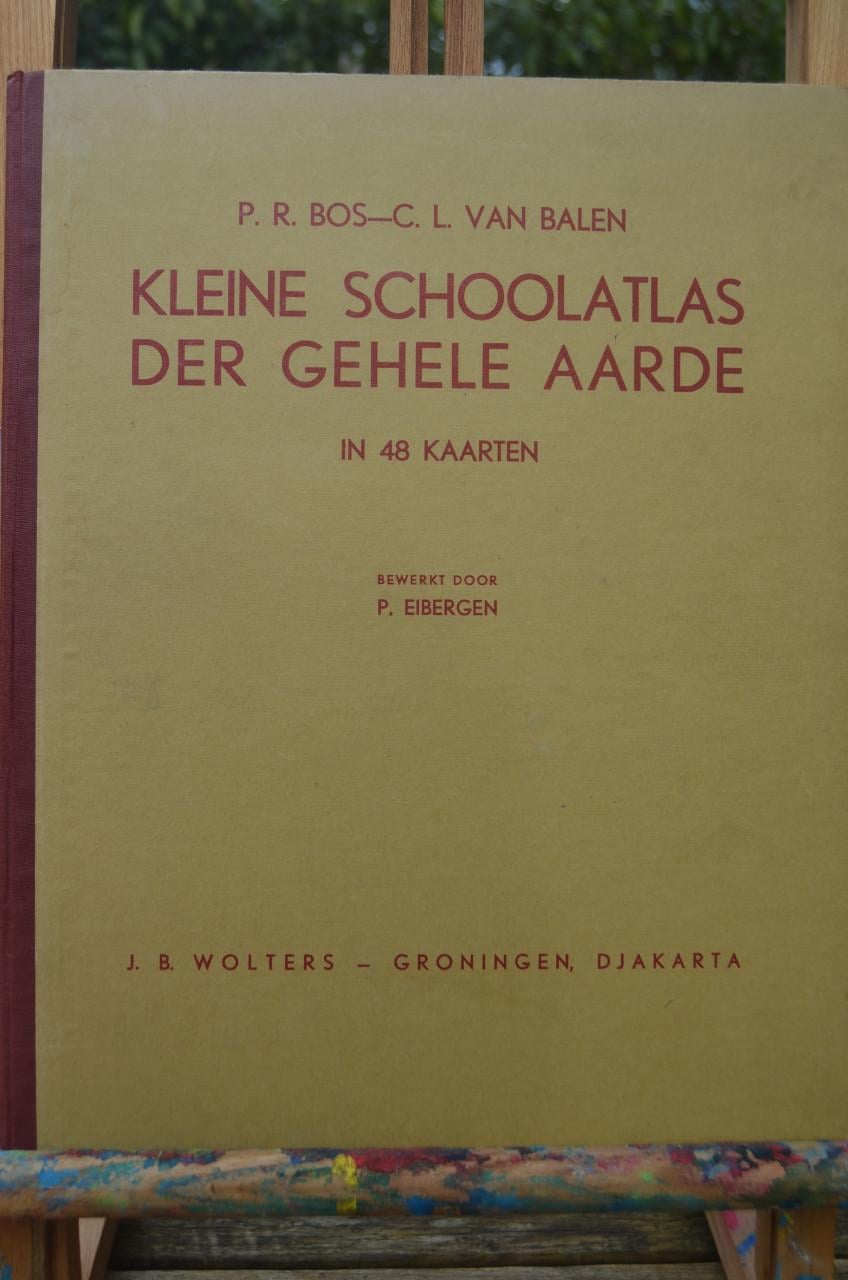 Kleine schoolatlas der gehele aarde in 48 kaarten 1952