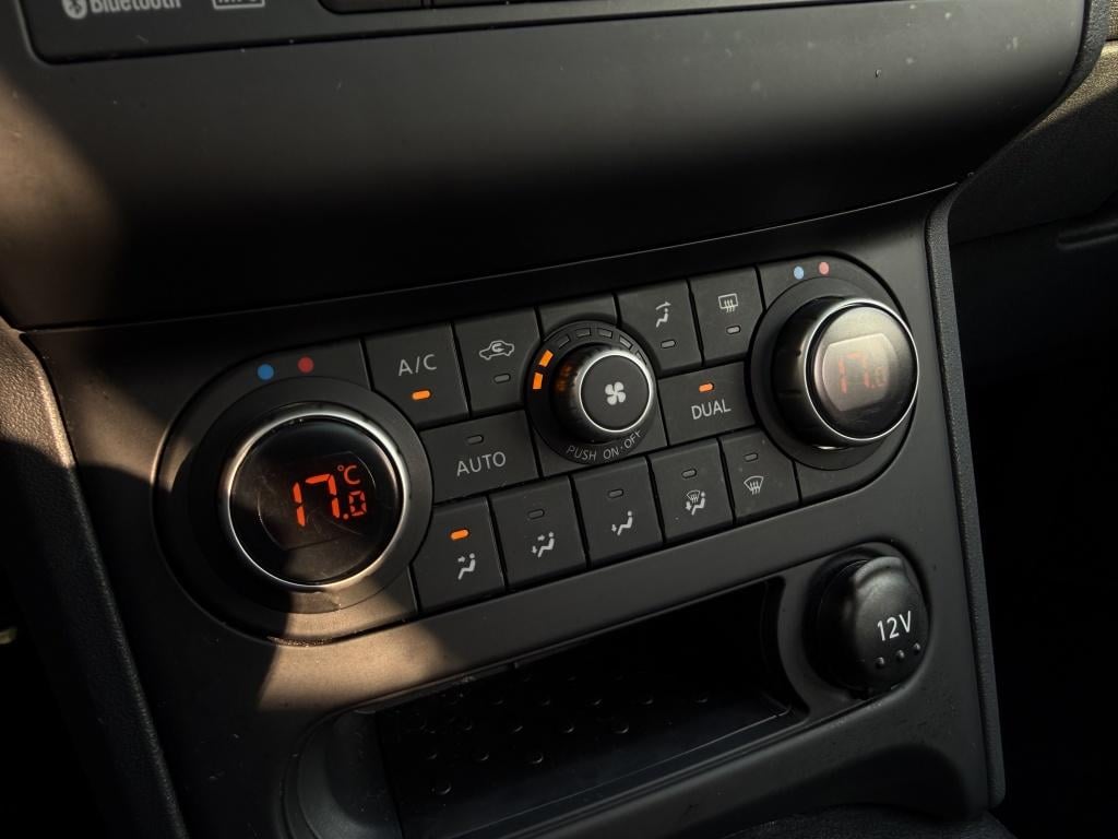 Nissan Qashqai 1.6 connect edition // trekhaak //