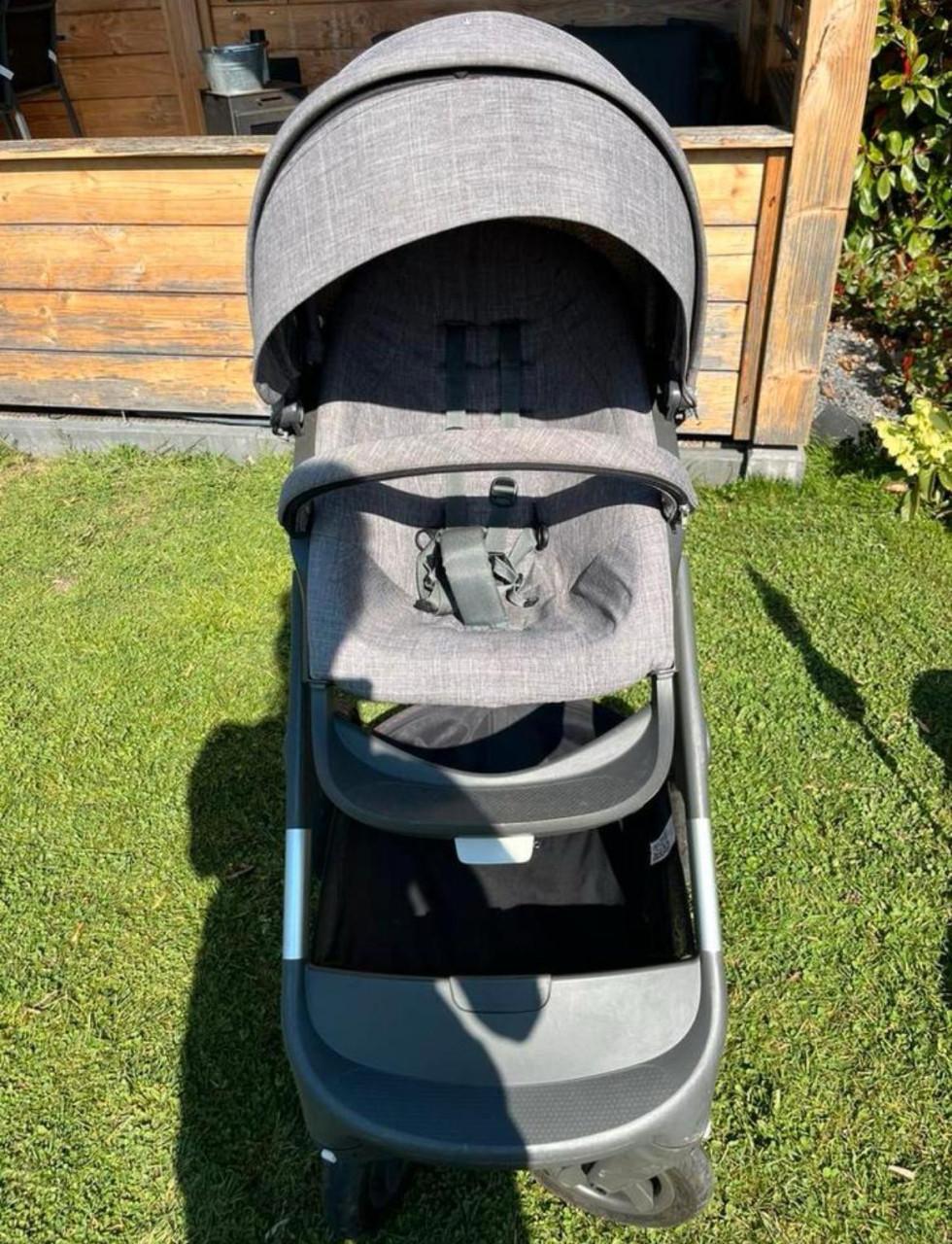 Stokke kinderwagen met veel extra’s