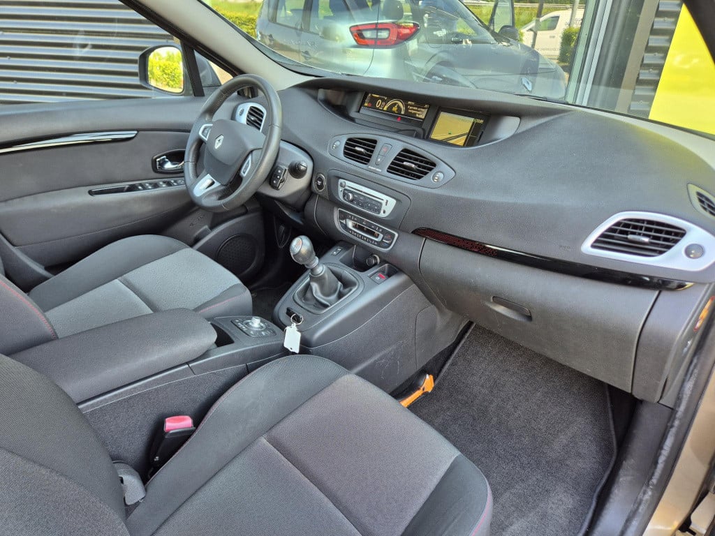 Renault Scenic 1.6 16v 110 expression climate control, bluetooth, navigatie