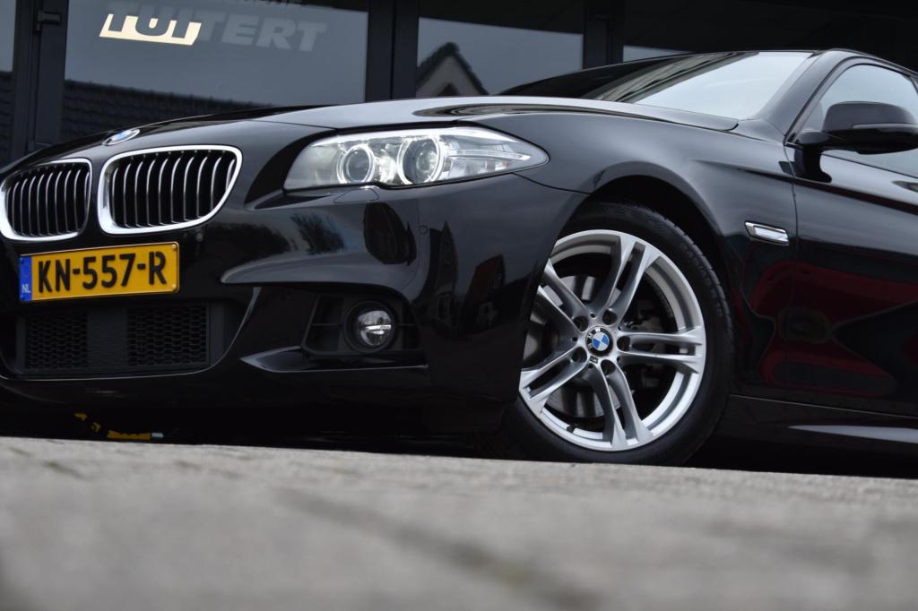 BMW 5 Serie 520i m sport | schuifdak | camera | leder | nap | adapt. cruise