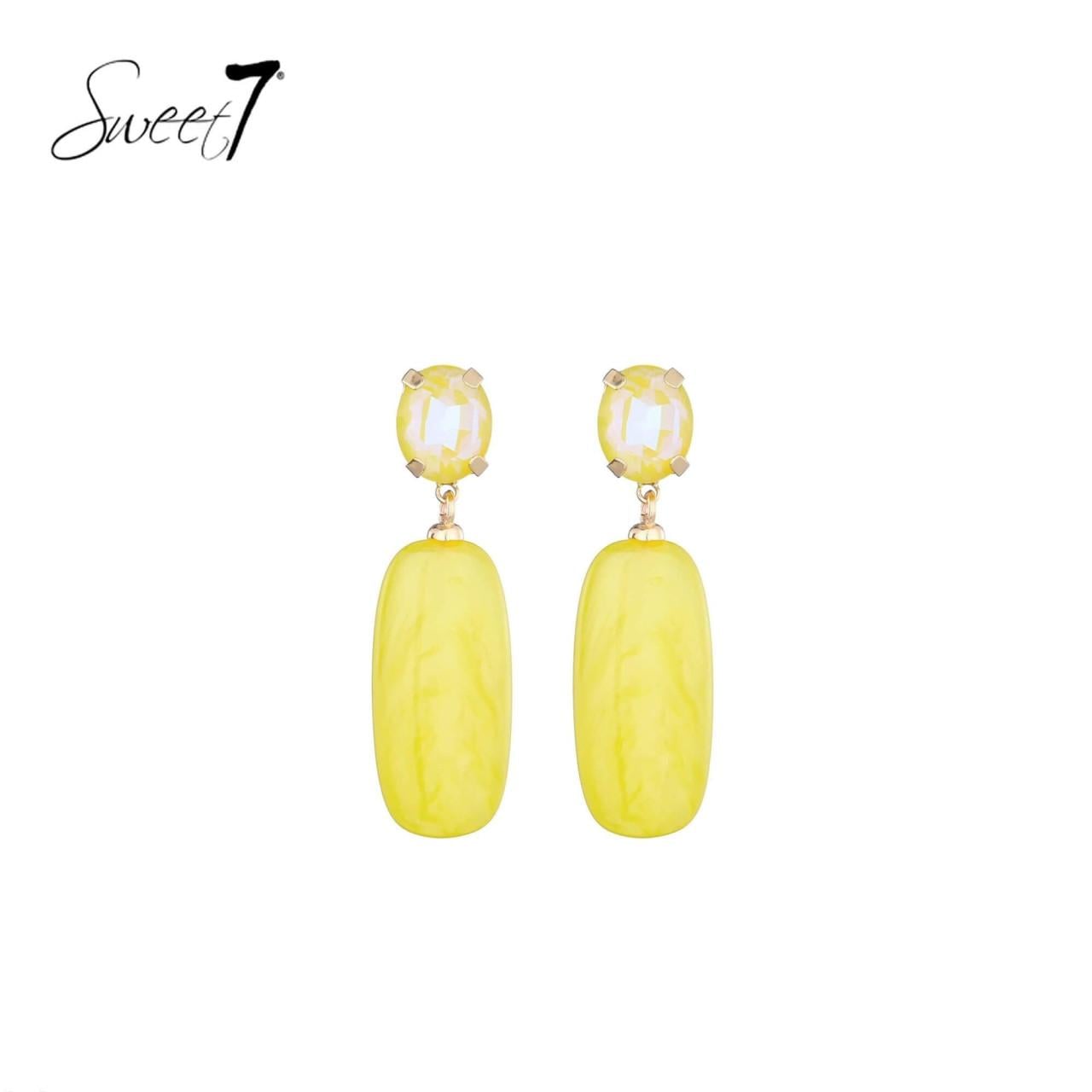 Oorbellen met een geel glas steentje en langwerpige hanger