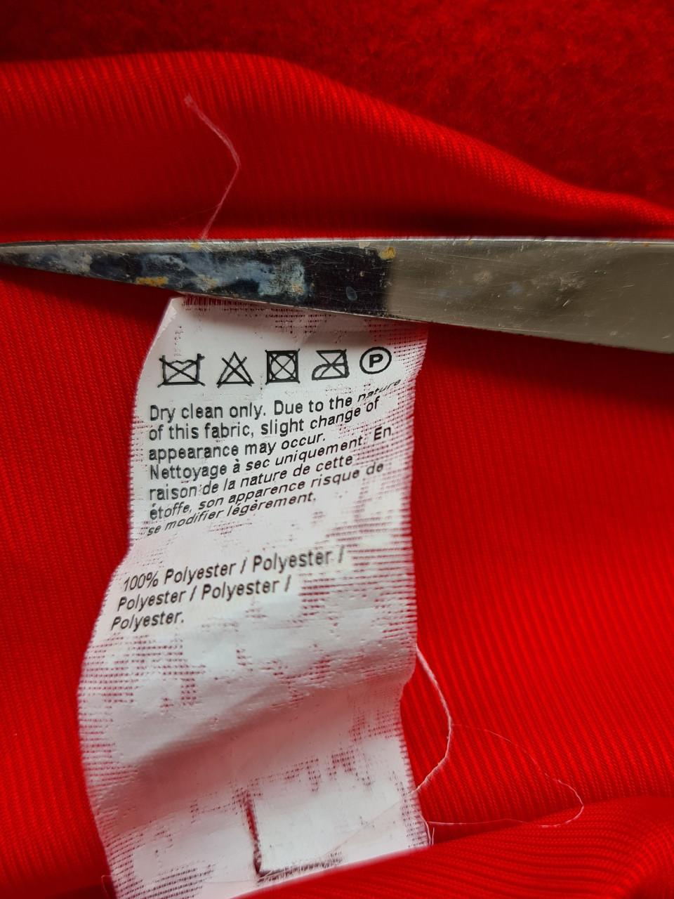Mooie lange rode jas van River Island met een klassieke dubbele rij knopen