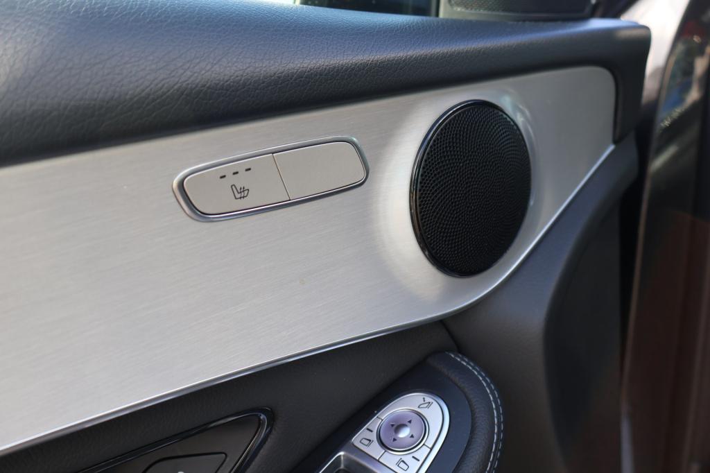 Mercedes-Benz Glc 200 premium i panoramadak i trekhaak i 360 camera i sfeer