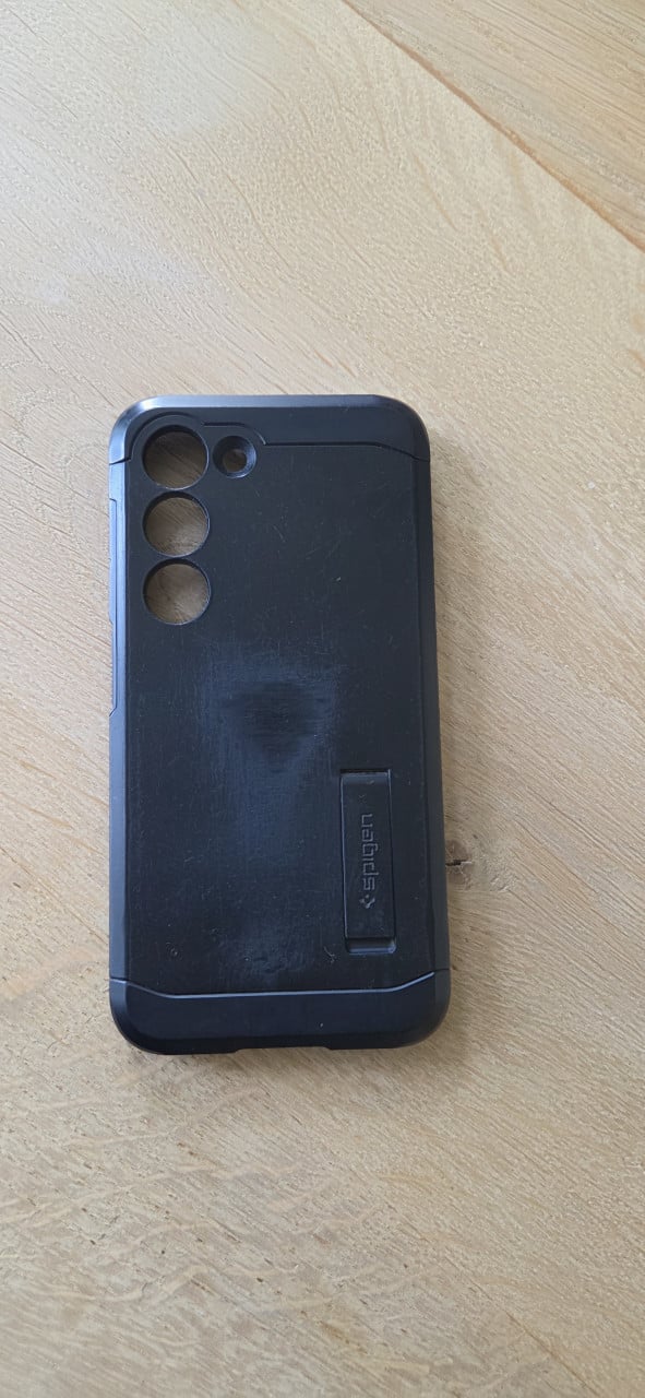 Galaxy S23, Spigen Tough Armor