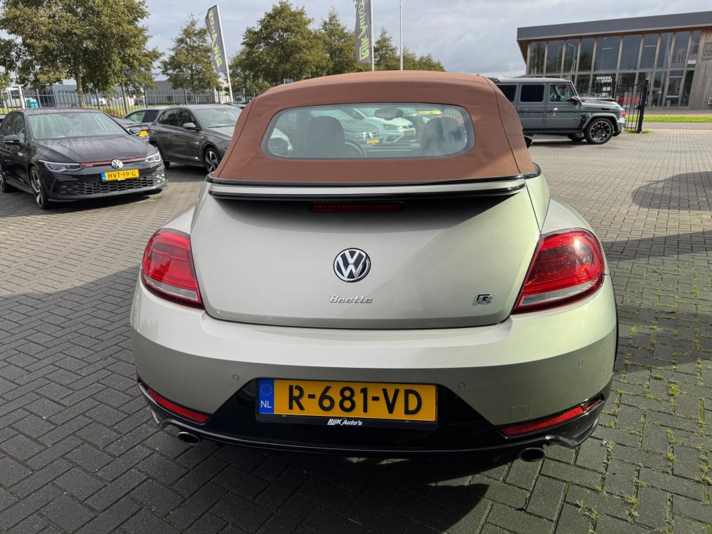 Volkswagen New Beetle cabriolet 2.0 tdi r-line * led * camera * 20 inch