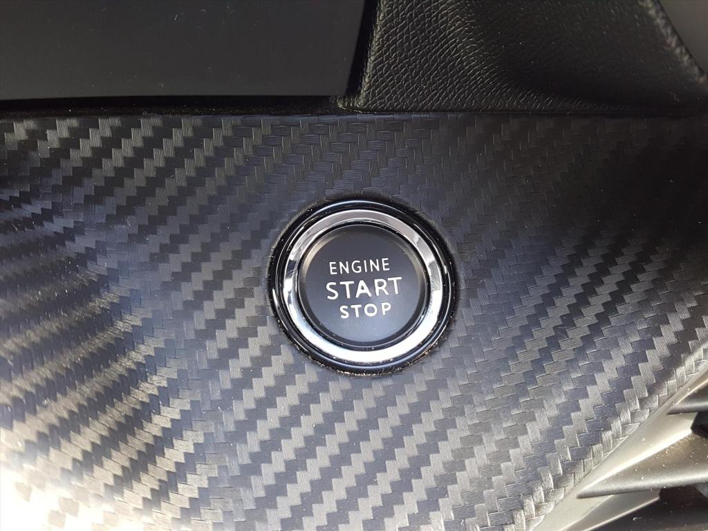 Peugeot 2008 allure 1.5 bluehdi 130pk automaat (eat8) apple carplay & andro