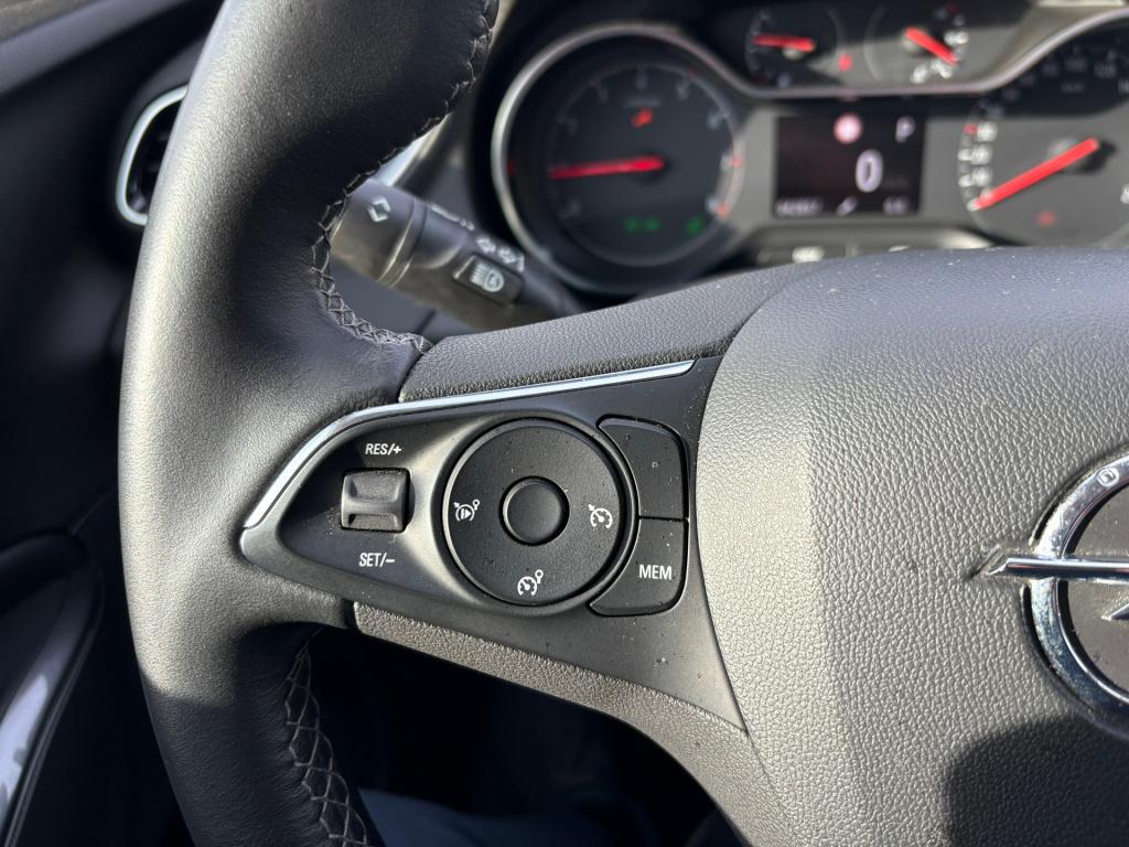 Opel Grandland X 1.2 turbo business executive