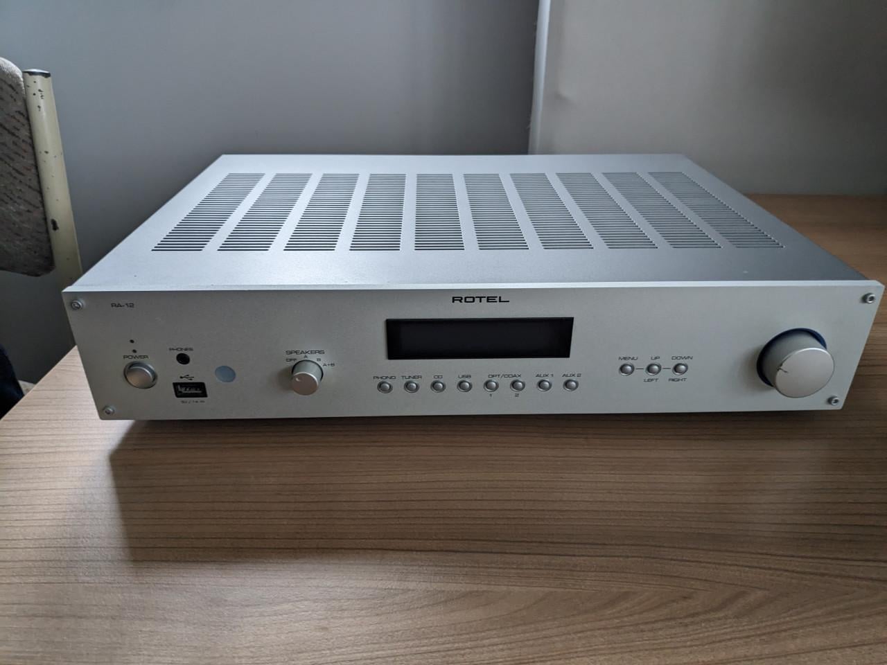 Rotel RA-12 versterker defect