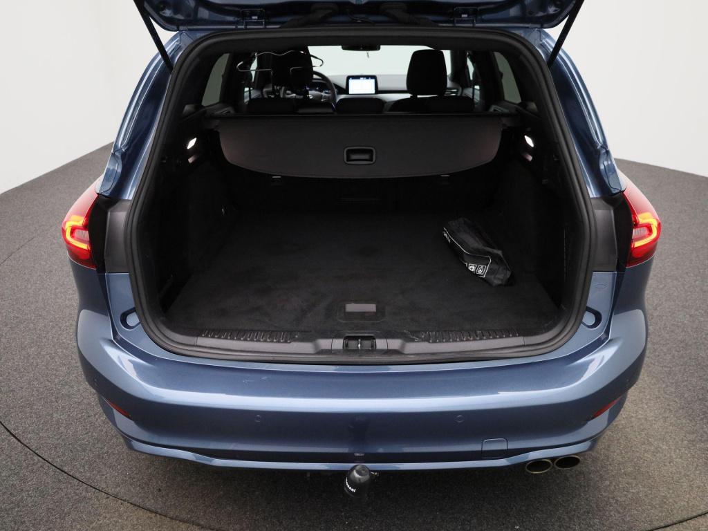 Ford Focus wagon 1.0 ecoboost hybrid st line style | trekhaak | climate con