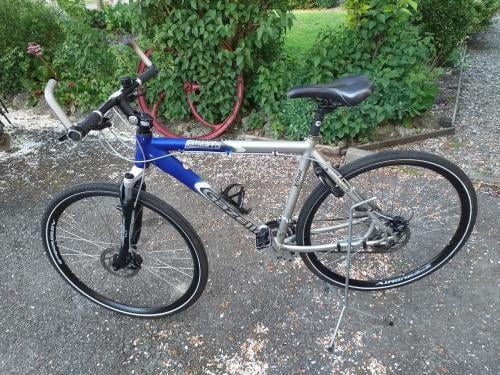 """"GAZELLE // TOUR // RACEFIETS // GRAVELBIKE //""""