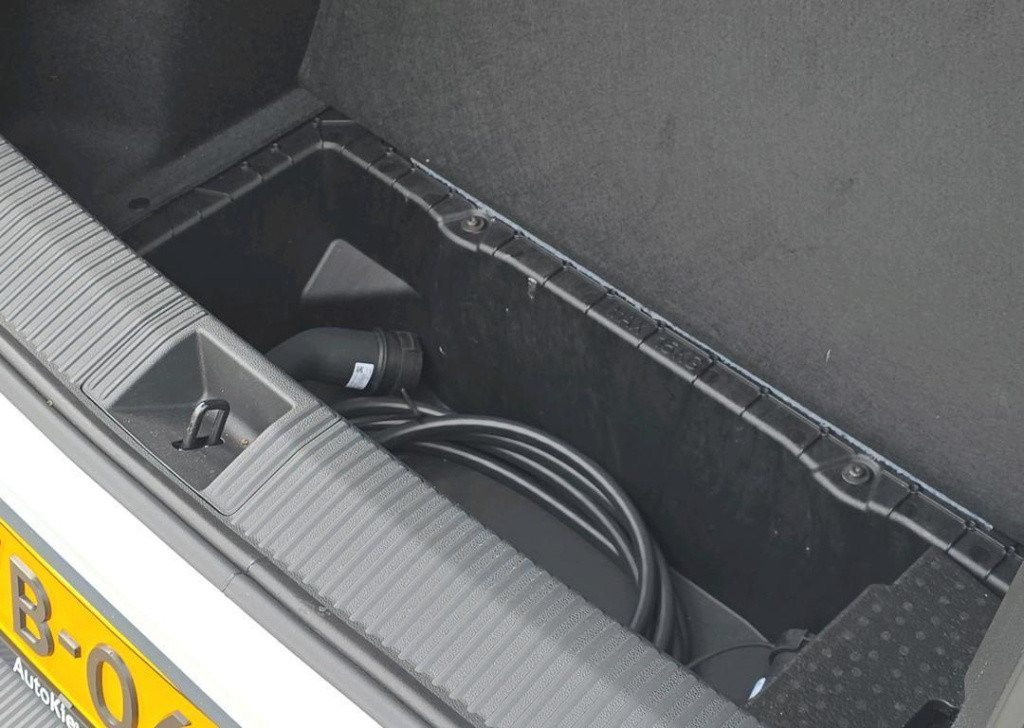 Renault Scenic e-tech ev87 long range techno