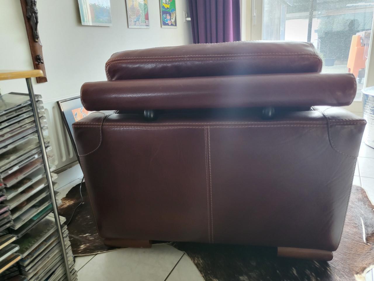 Te koop  leren fauteuil