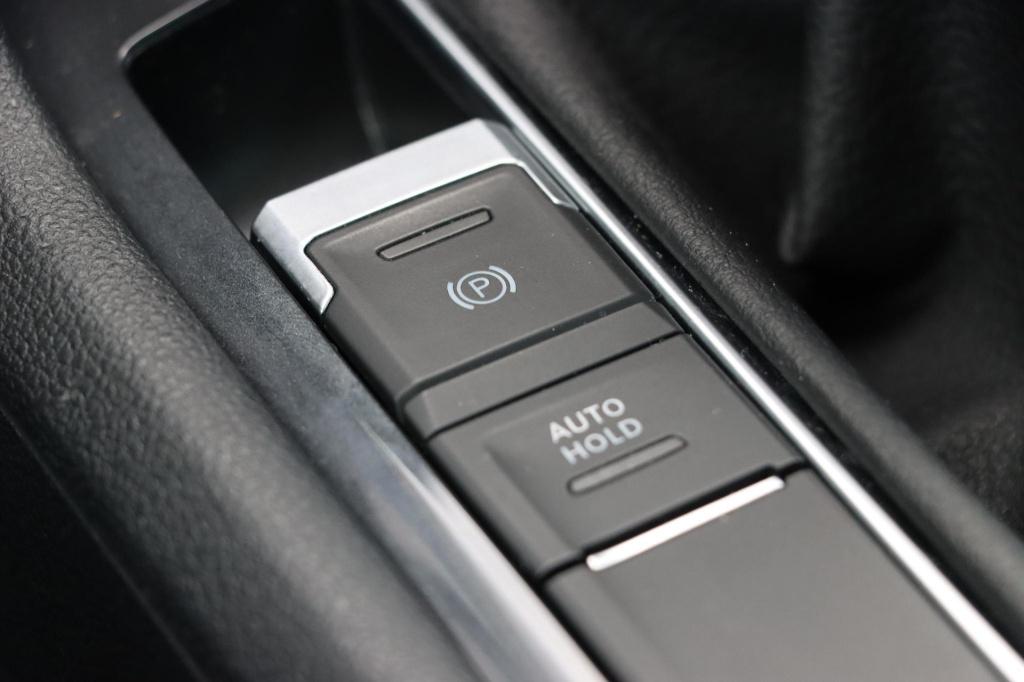 Volkswagen Tiguan 1.4 tsi ehybrid elegance 245pk dsg6 | soh 92,7% |