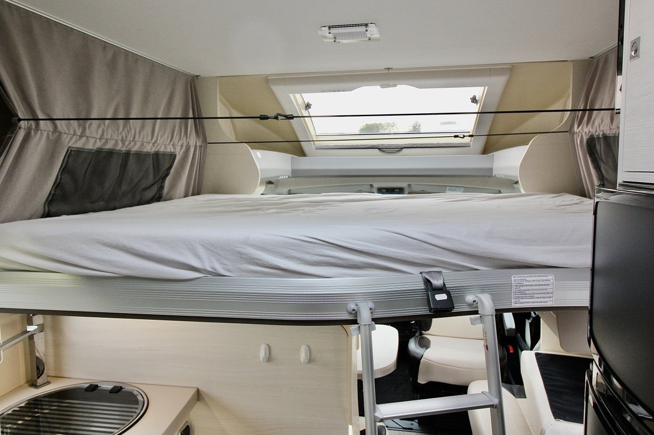 Chausson Welcome 718EB (Queensbed + Hefbed, 36000KM, Als Nieuw)