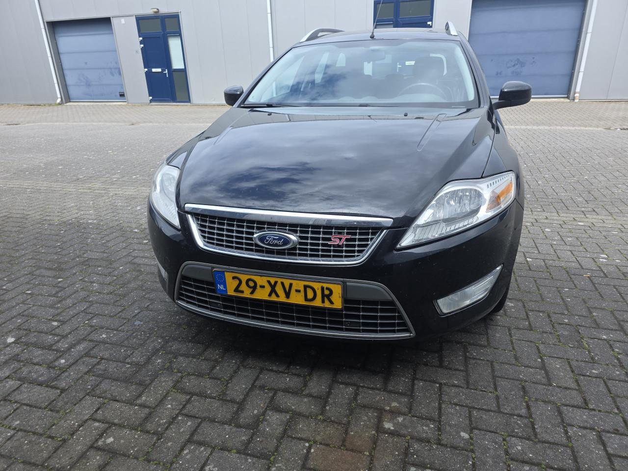 Zeldzaam mooie Ford Mondeo 2.3 toerier