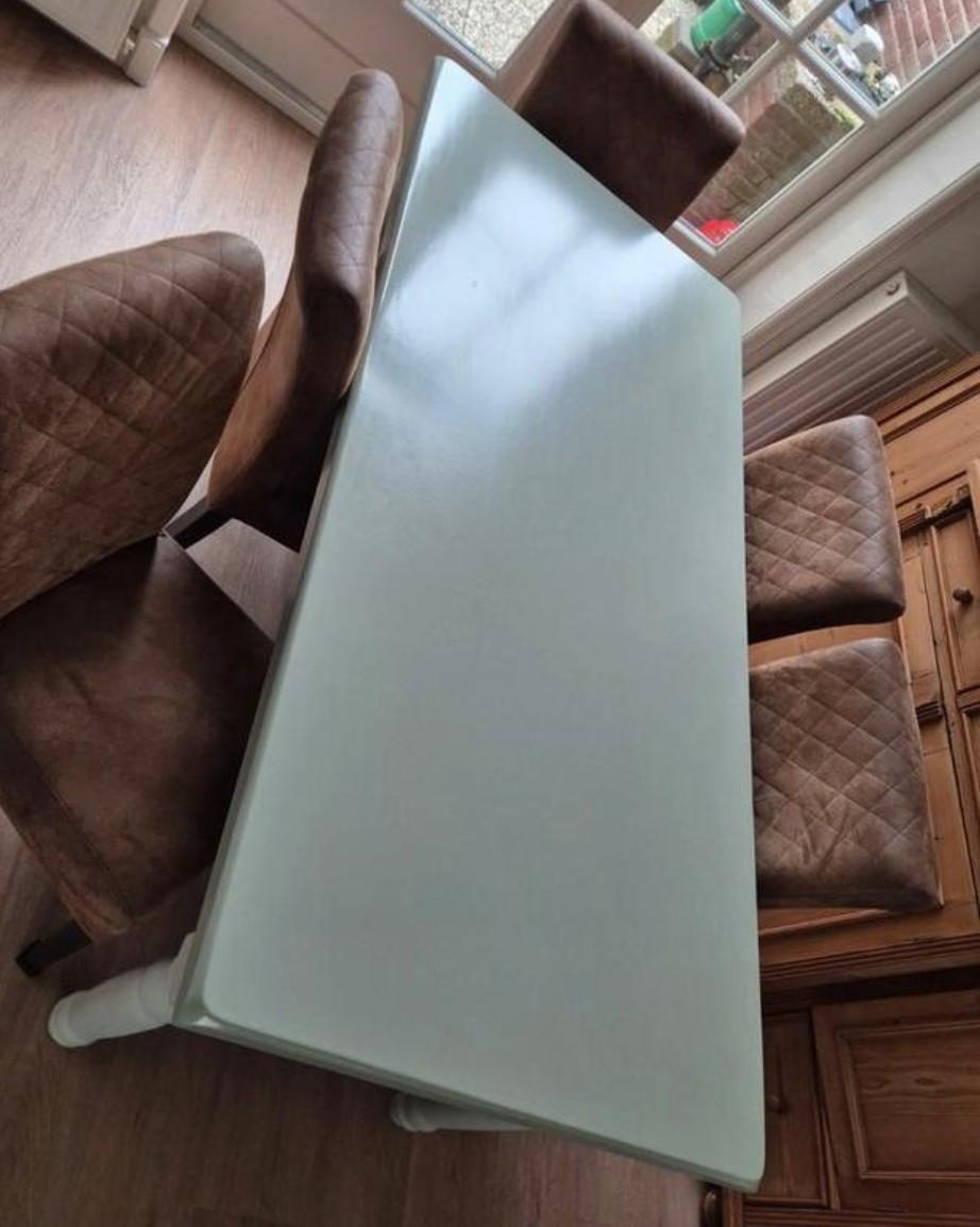 Mooie eettafel met lades 180x85