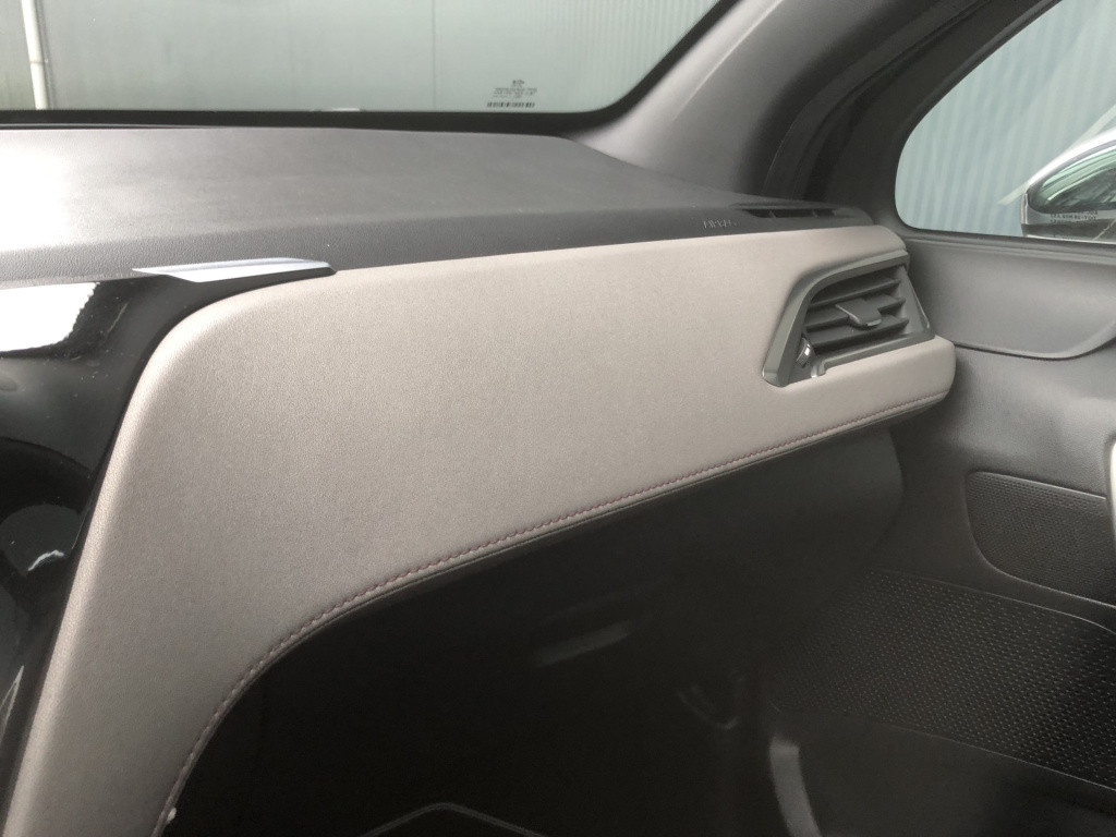 Peugeot 208 1.6 vti 120pk panoramdak 3-drs