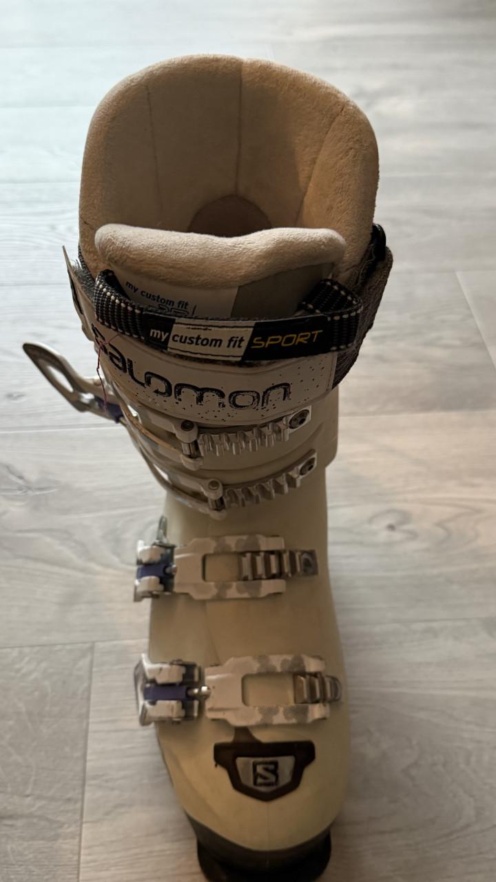 Skischoenen ( dames) Salamon maat 39