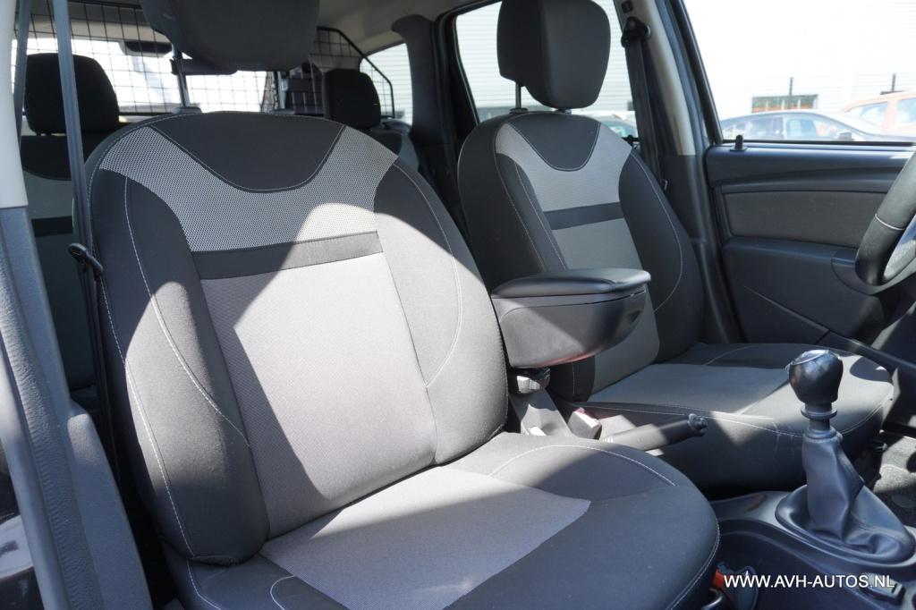 Dacia Duster 1.2 tce 4x2 lauréate