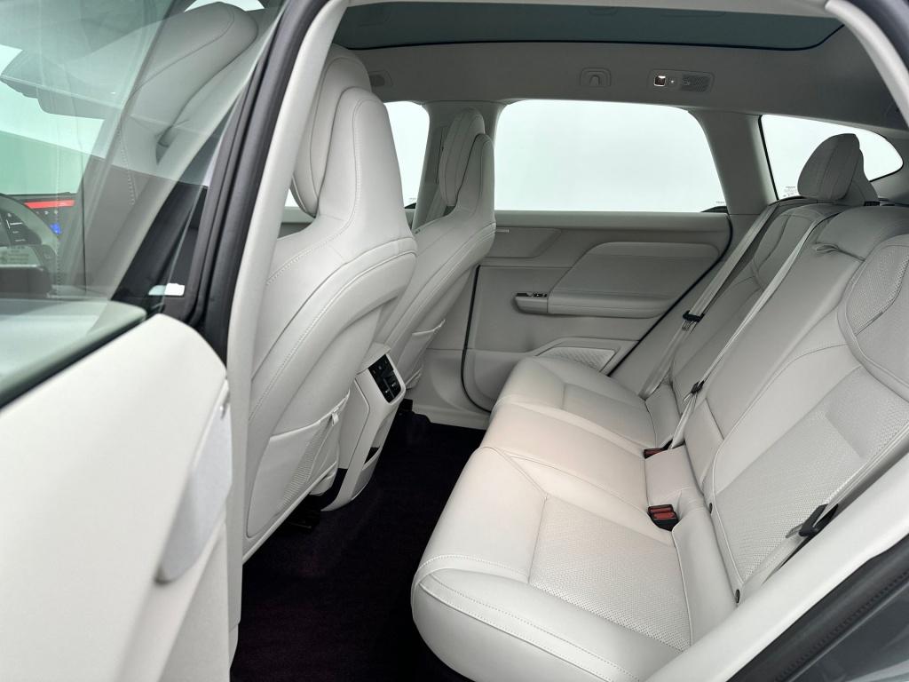 Volvo Ex60 p10 awd ultra | pilot assist | geventileerd nappa leder