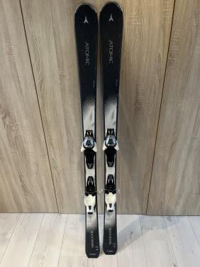 Atomic ski’s 148cm