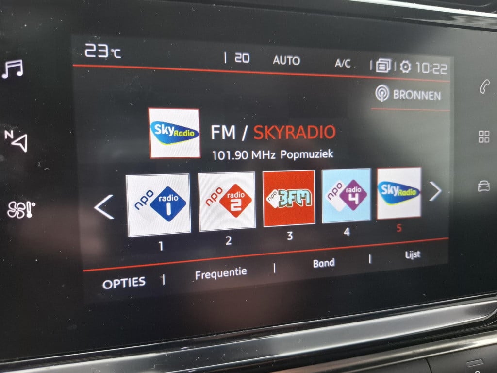 Citroen C3 Aircross suv 130 shine automaat pano/leer/trekhaak