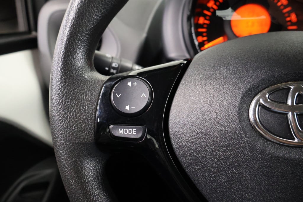 Toyota Aygo 1.0 vvt-i x-fun