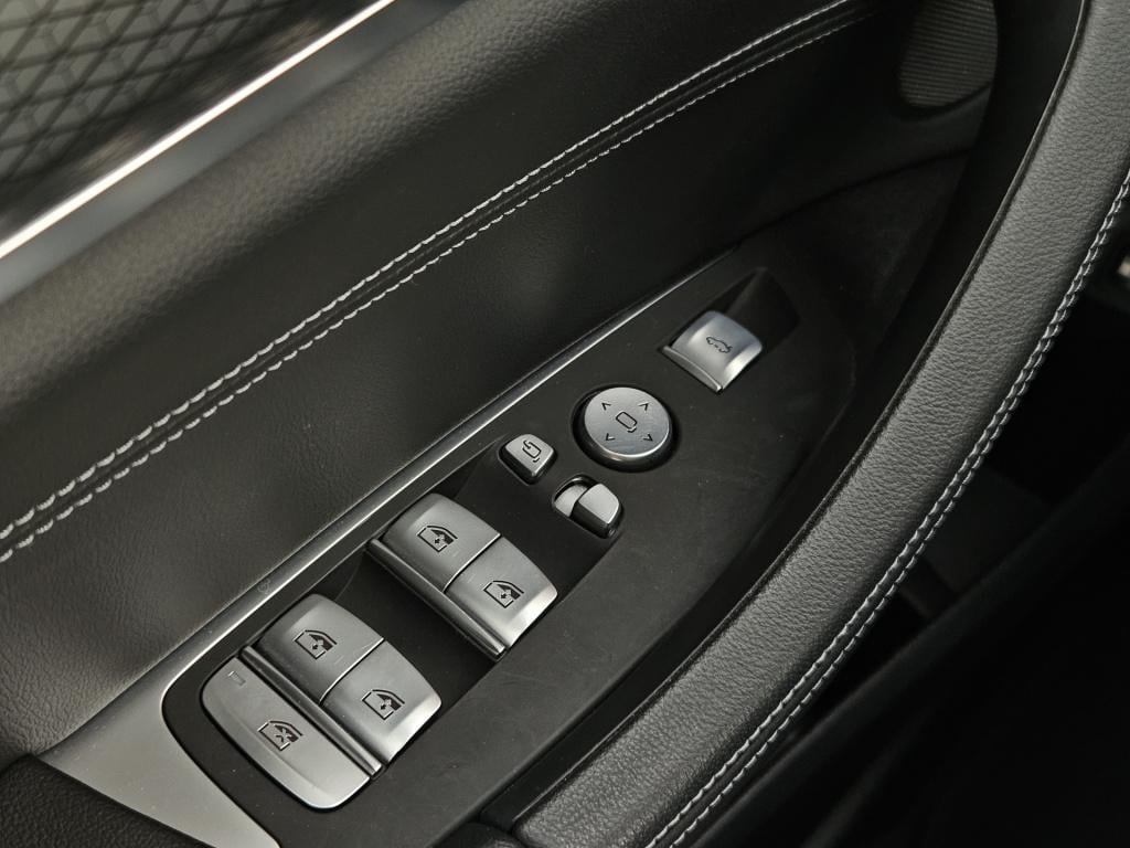 BMW X3 xdrive30e high executive m-sport | pano | acc | head-up | rijklaar i