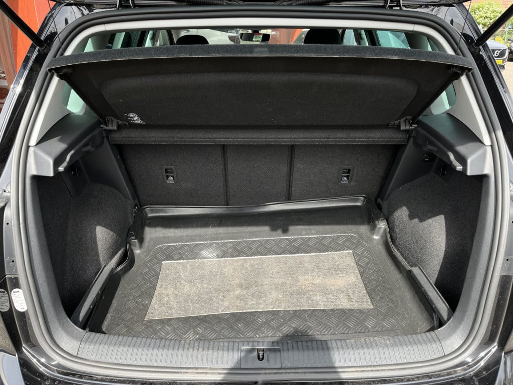 Volkswagen Golf Sportsvan 1.4 tsi highline | massage | 17'' | stoelverw. | 