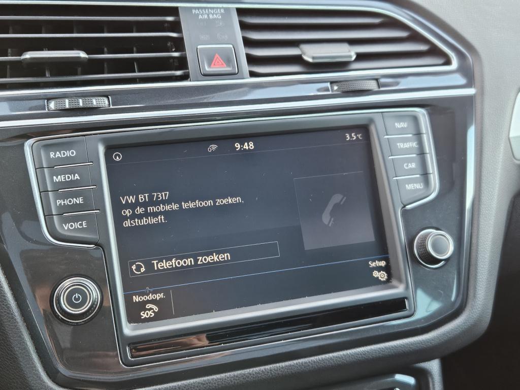 Volkswagen Tiguan 1.4 tsi act connected series | pano | acc