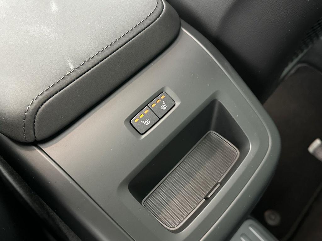 Volvo XC60 t6 398pk recharge ultra dark| full options!!!!!