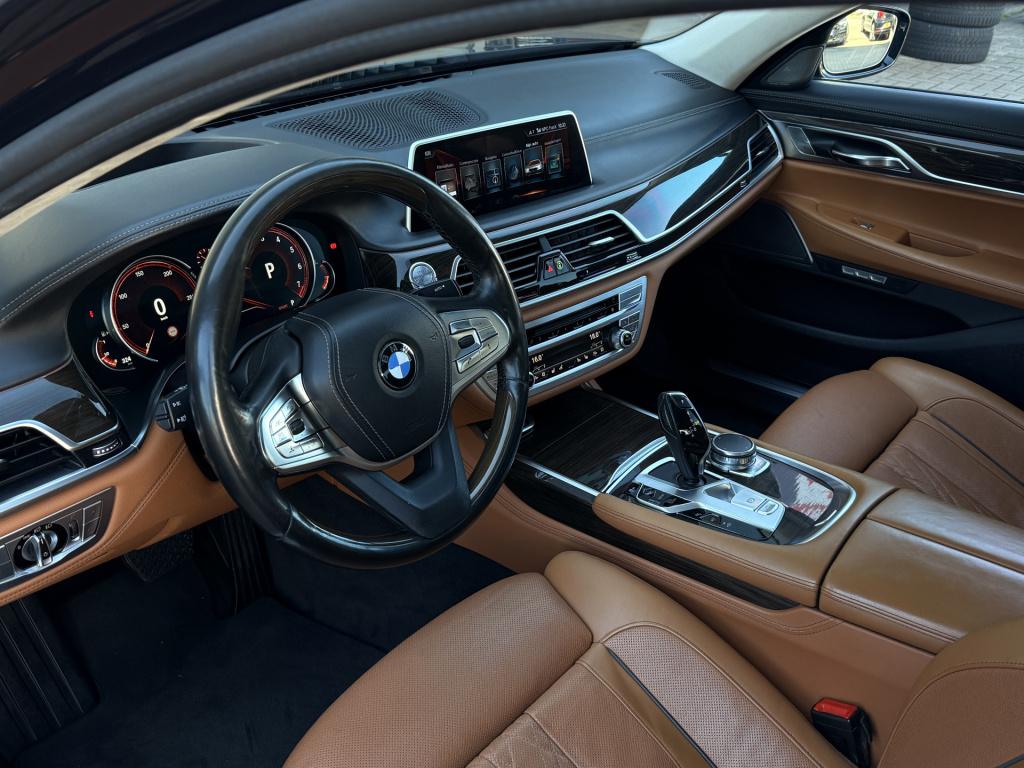 BMW 7 Serie 740i high executive | harman kardon | schuif/kanteldak | soft c