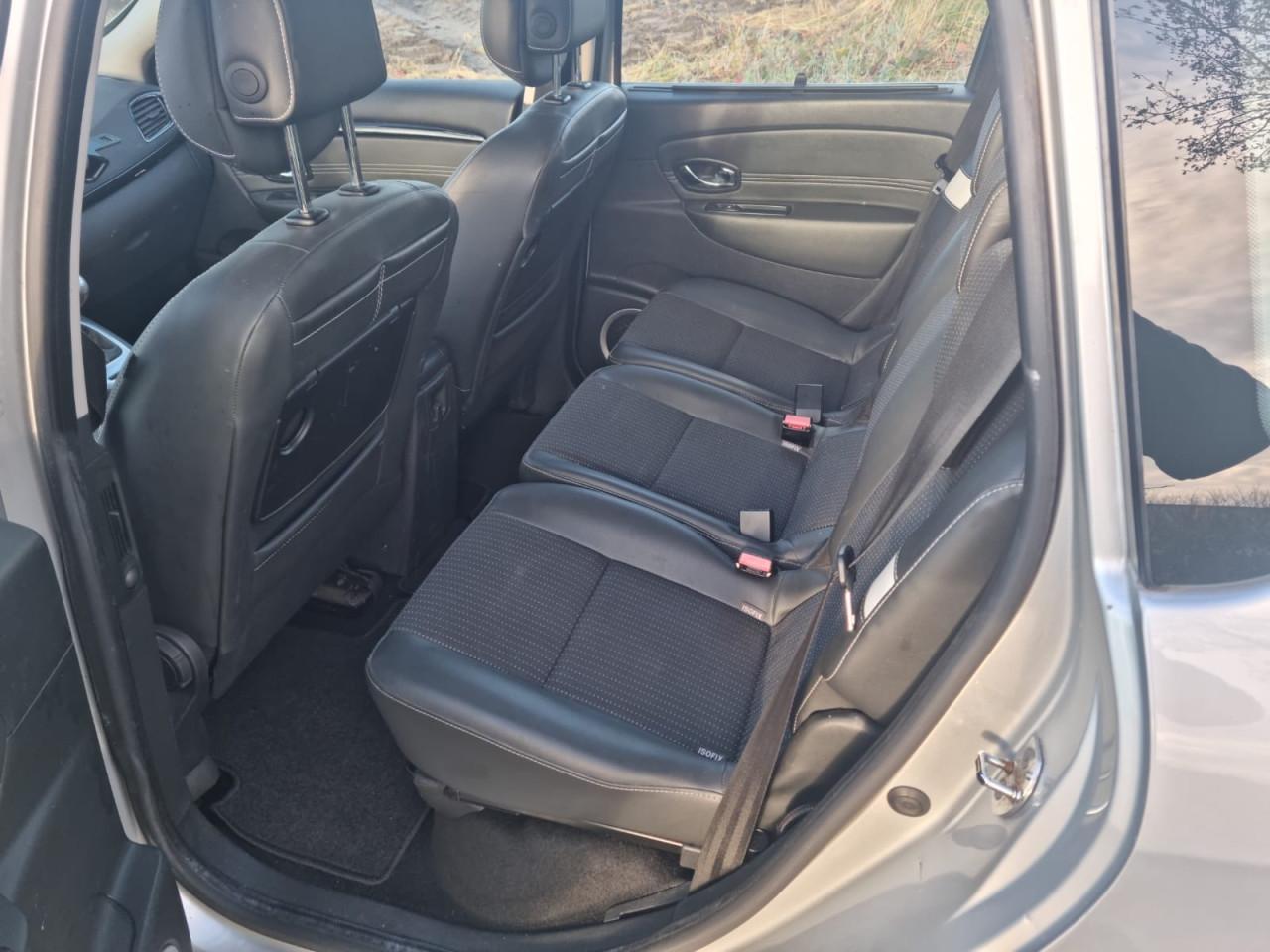 Renault scenic 1.6 i dynamique  bj 2011 196000km hele nette auto