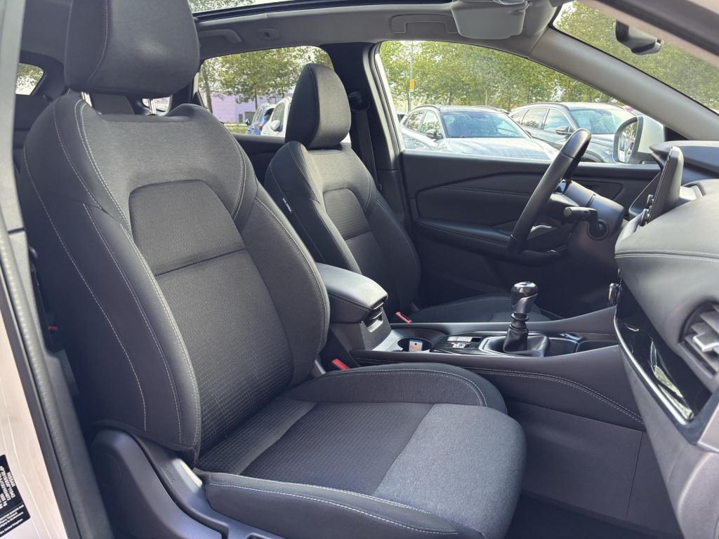 Nissan Qashqai 1.3 mhev premiere edition