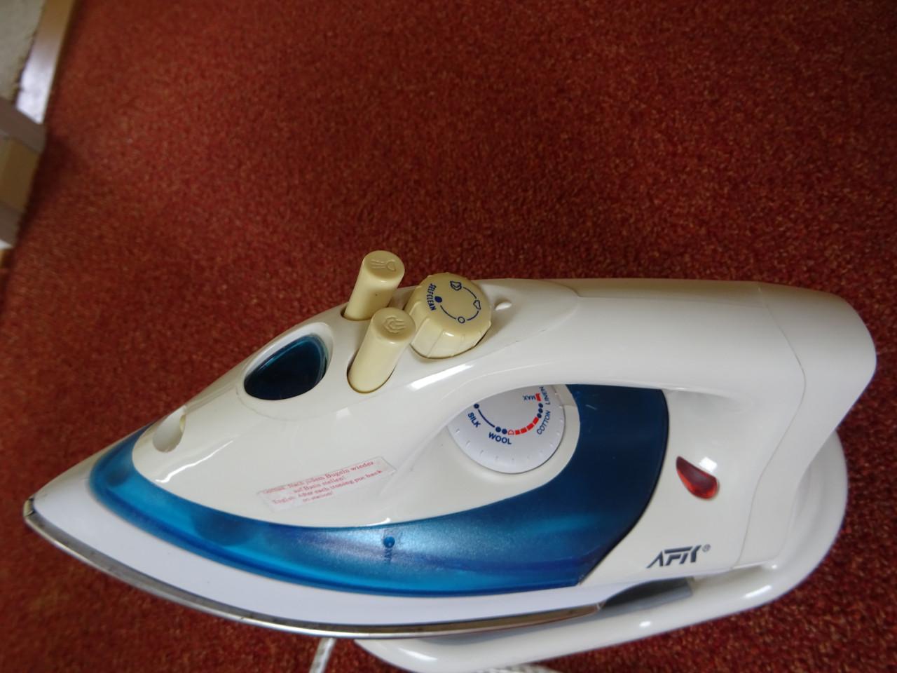 Stoomstrijkijzer 1400W zonder snoer