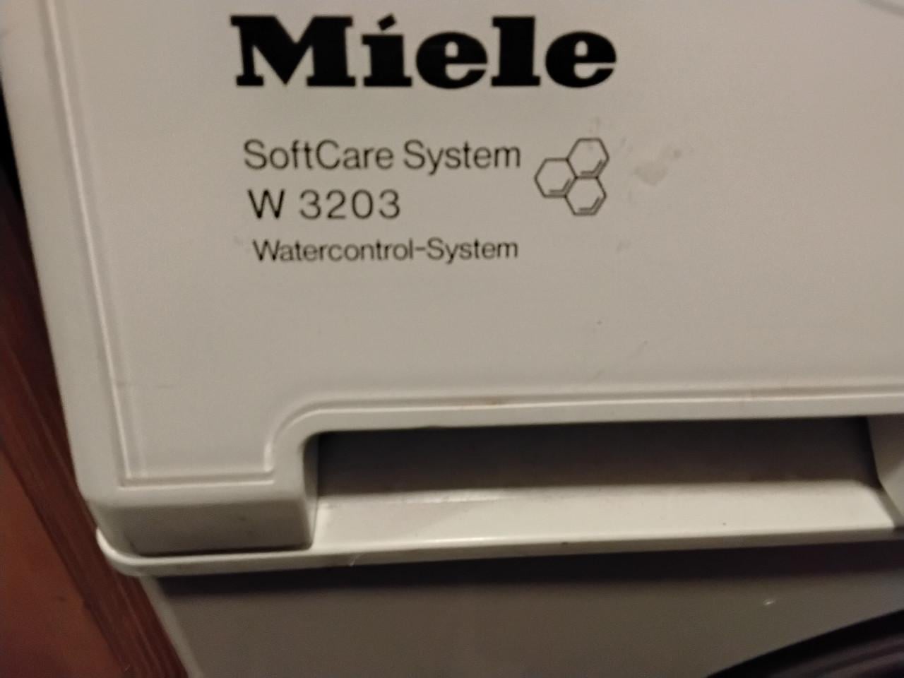 Miele wasmachine werkend type w3203 softcare  koopje ophalen